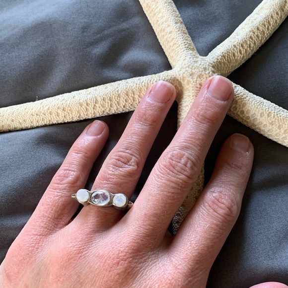Sterling silver and moonstone ring - Picture 13 of 13